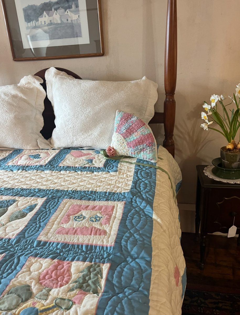 A Day Downtown: Antiques on the Market