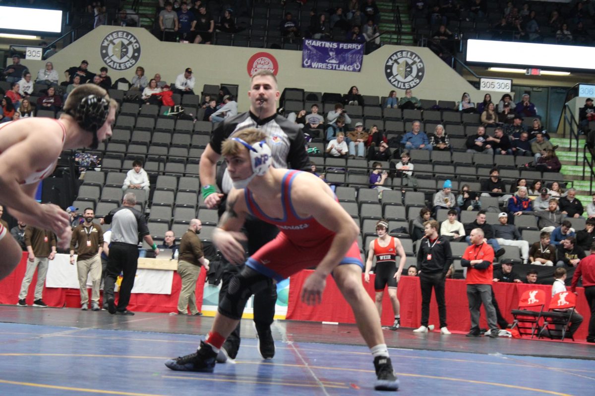 Sands goes for a takedown. 