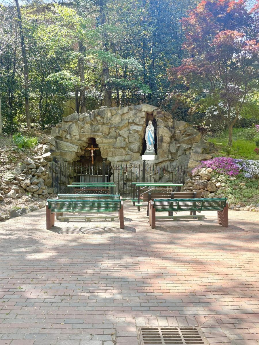 Right behind the cathedral is a little prayer area. After a nice walk, it was time to head back home for dinner!